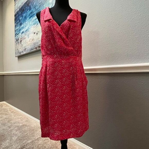 BCBGeneration dress V-neck Button closure at the back Pink-crimson color size 12 - Picture 1 of 10